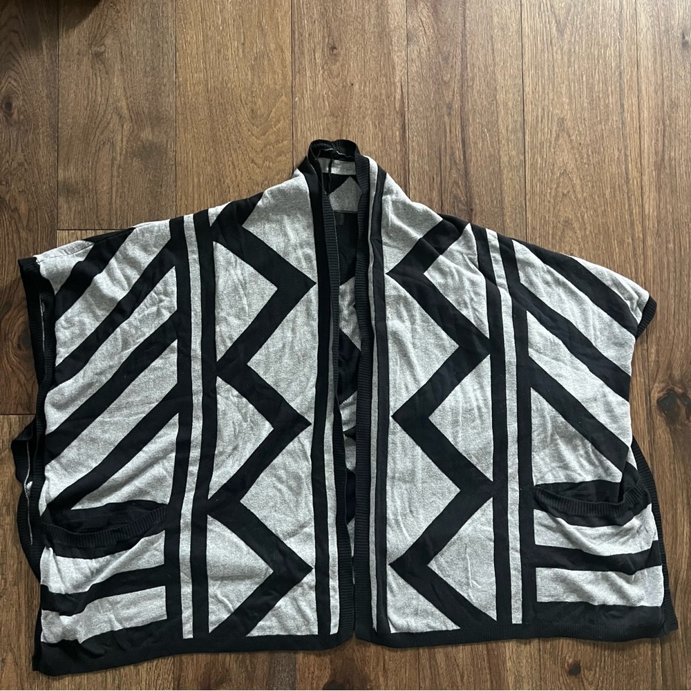 Mossimo Black Grey Cardigan Poncho Size Small